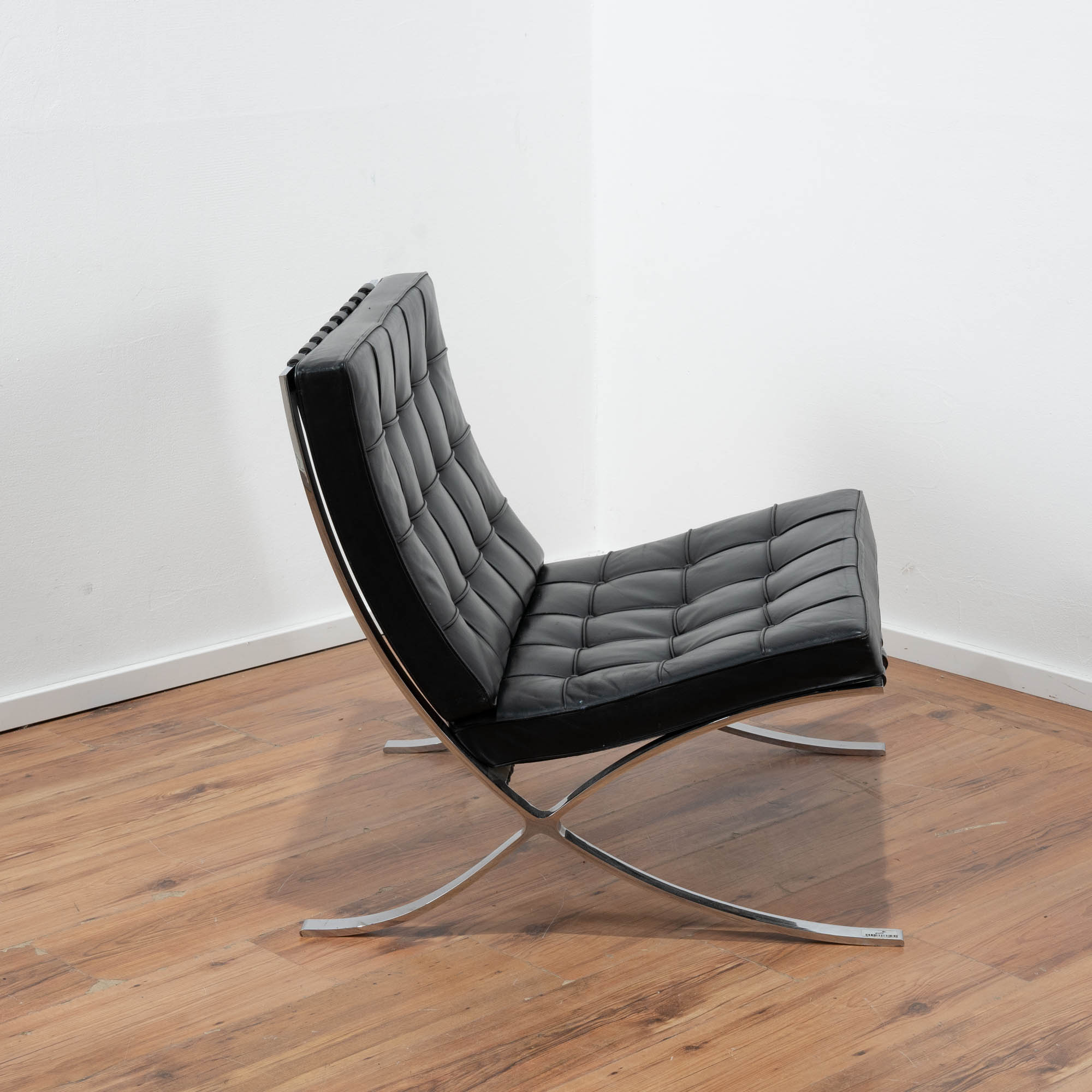 Walter Knoll International "Barcelona Chair" Leder schwarz - Chromgestell 