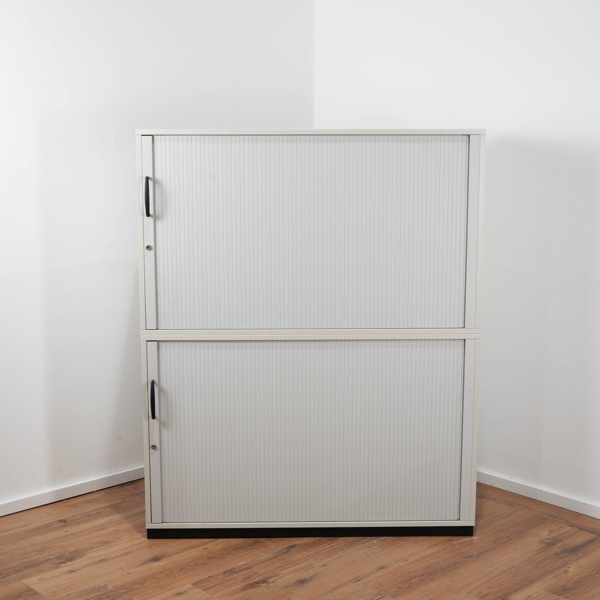 Sideboard lichtgrau 4OH - Querrollladen - 120 x 45 x 148 cm abschließbar