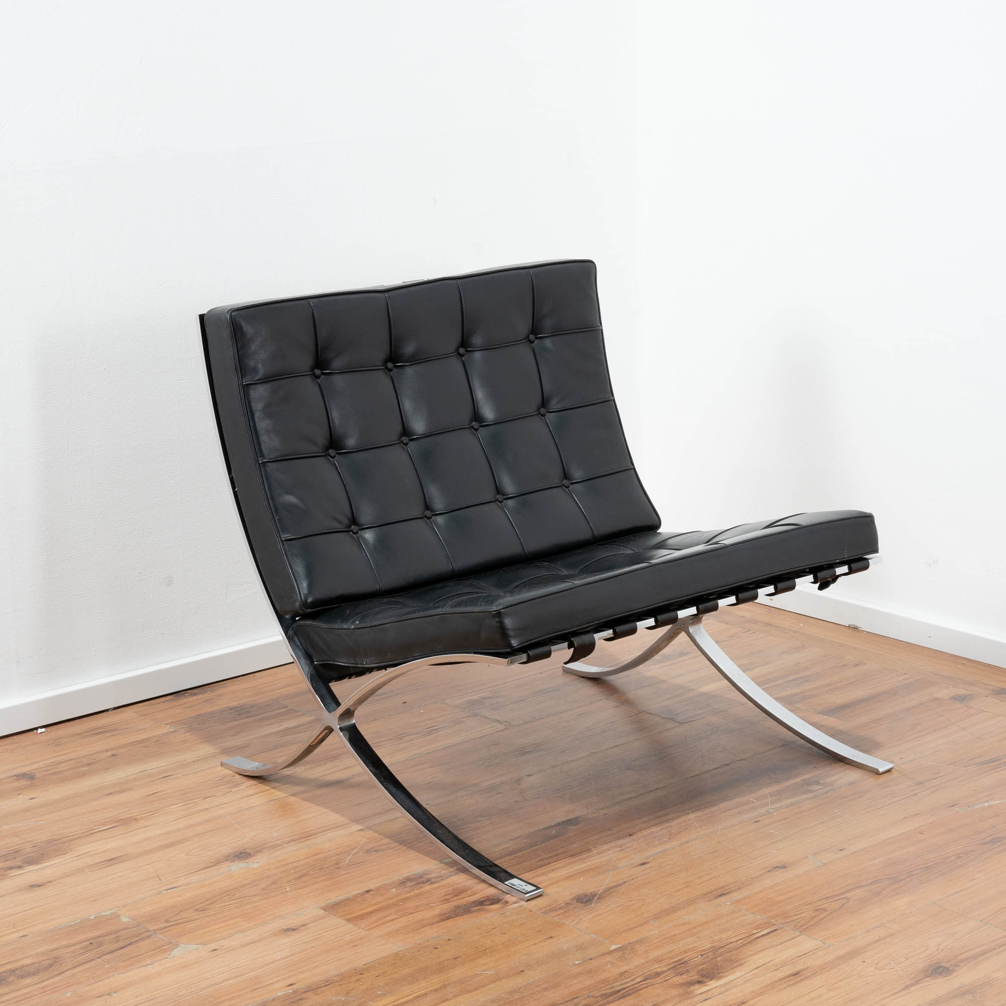 Walter Knoll International "Barcelona Chair" Leder schwarz - Chromgestell 